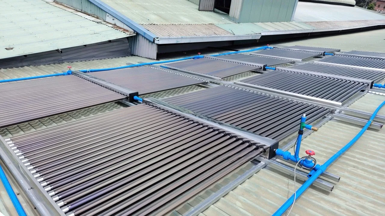 Dàn 600 ống chân không của hệ thống nước nóng năng lượng mặt trời tại Nhà máy dệt Trúc Hào